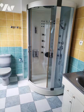 GEVEZE - Ancien manoir rénové, 203 m² hab. avec dépendances et terrain de 1637m² env.