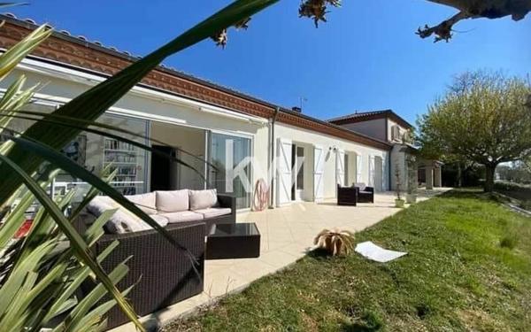 Maison à vendre    8 pièces •  Villeneuve-sur-Lot