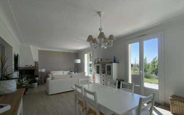 Maison à vendre    8 pièces •  Villeneuve-sur-Lot