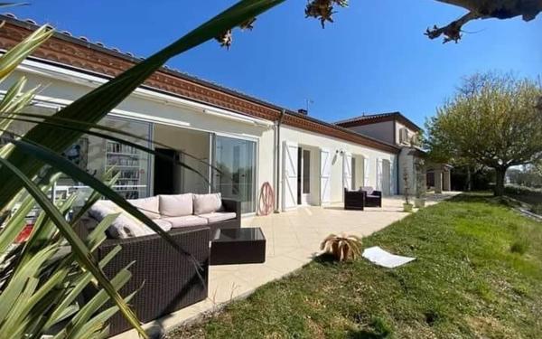 Maison à vendre    8 pièces •  Villeneuve-sur-Lot