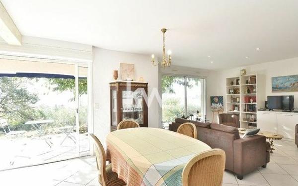 Maison à vendre    8 pièces •  Villeneuve-sur-Lot