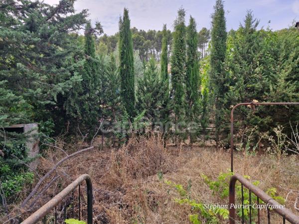 Maison à vendre 5 pièces sur plus de 3 000 m2 à BOUC BEL AIR (13320)