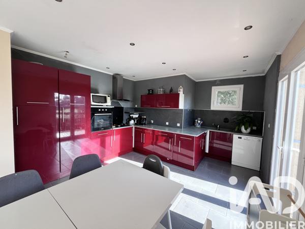 Maison à vendre 6 pièces 165,12 m² Saint-Germain-Laval