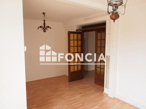 Location Appartement 5 pièces 81.8 m² - RUE ST EXUPERY 2 4 RUE CDT K Saint Martin D'heres 38400