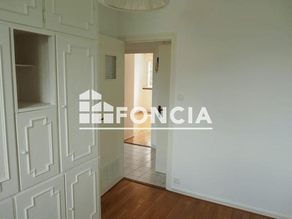 Location Appartement 5 pièces 81.8 m² - RUE ST EXUPERY 2 4 RUE CDT K Saint Martin D'heres 38400