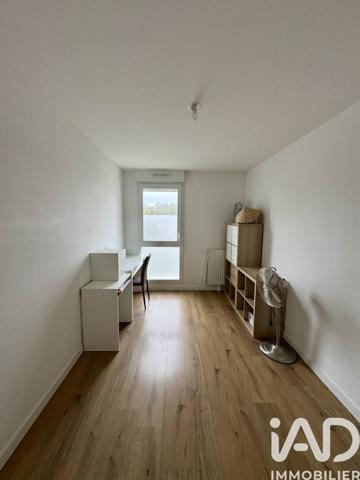 Location appartement 3 pièces 69 m² Louvres