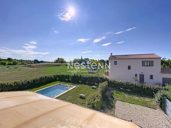 CUCURON  Maison idealement situee avec piscine et commodites