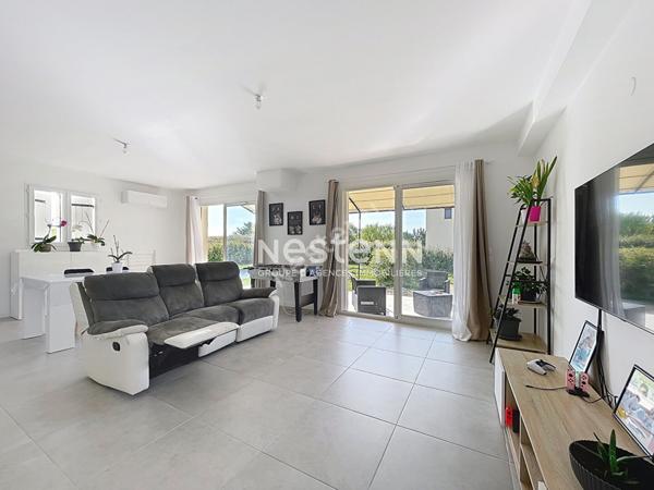 CUCURON  Maison idealement situee avec piscine et commodites