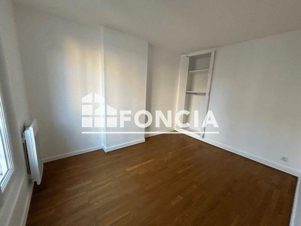 Location Appartement 3 pièces 54.62 m² - 23 RUE LA FONTAINE Paris 75016