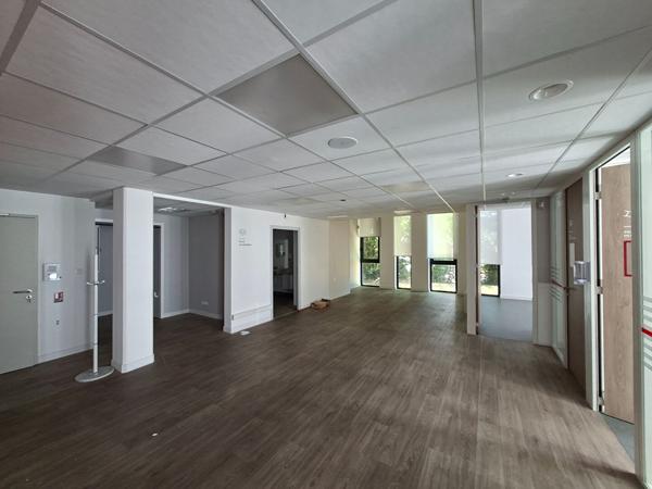 Bureaux La Roche Sur Yon 204 m2 , La roche sur yon
