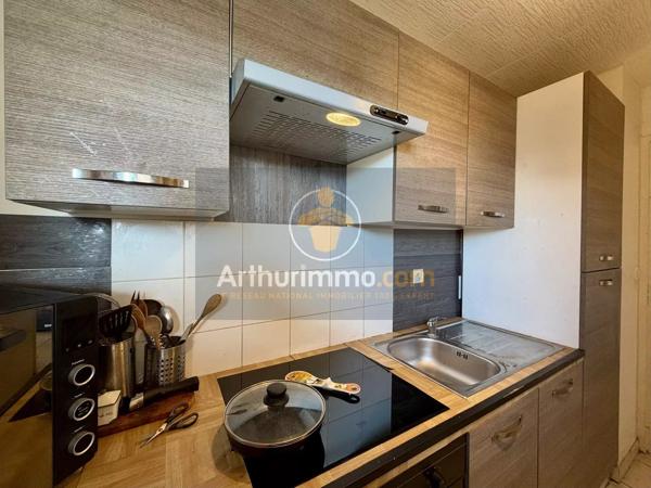 Vente                                                      Appartement
                        
                     3 pièces                      61 m2                     à La Ferté-Gaucher