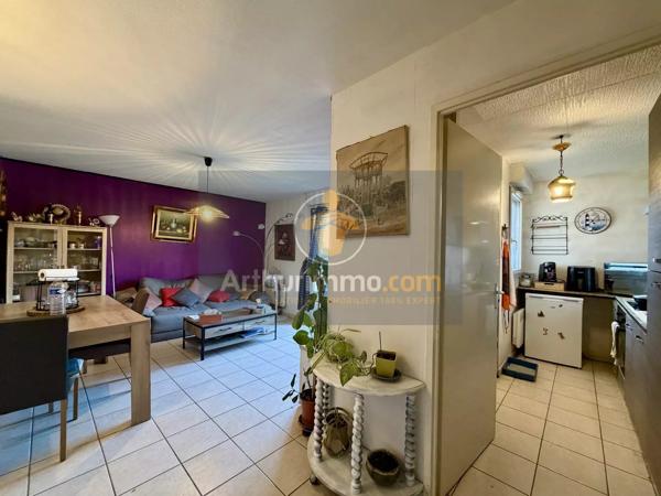 Vente                                                      Appartement
                        
                     3 pièces                      61 m2                     à La Ferté-Gaucher