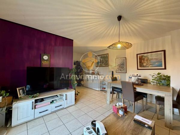 Vente                                                      Appartement
                        
                     3 pièces                      61 m2                     à La Ferté-Gaucher