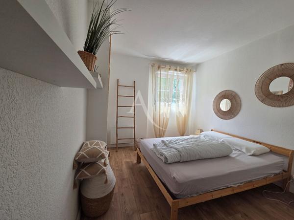 PAU-TRESPOEY Appartement T2 rénové avec balcon, parking