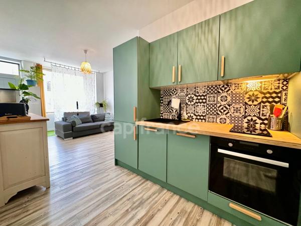 Dpt Charente Maritime (17), à vendre appartement T3 de 47 m²