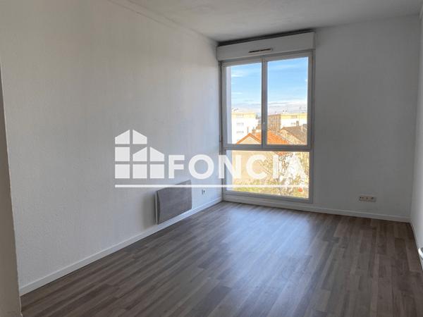 Location Appartement 3 pièces 66.56 m² - 138 RUE DE FUNAY Le Mans 72100