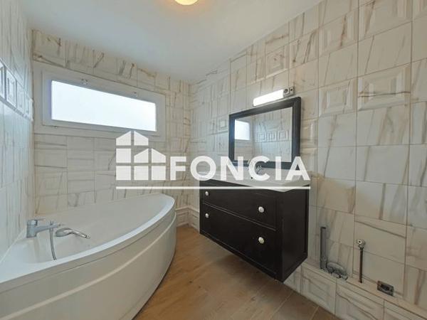 Location Appartement 4 pièces 87.49 m² - 5 ALLEE DES TILLEULS Clichy Sous Bois 93390