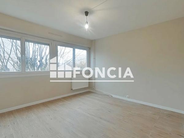 Location Appartement 4 pièces 87.49 m² - 5 ALLEE DES TILLEULS Clichy Sous Bois 93390