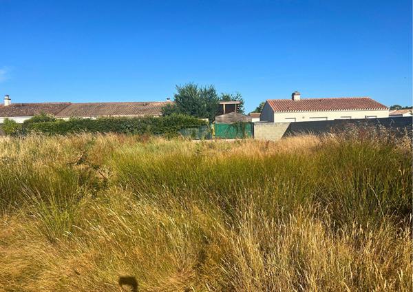 Terrain Saint Urbain 586 m2