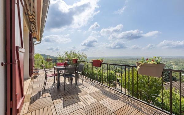 Maison à vendre    7 pièces • 133,71 m2 Rillieux-la-Pape