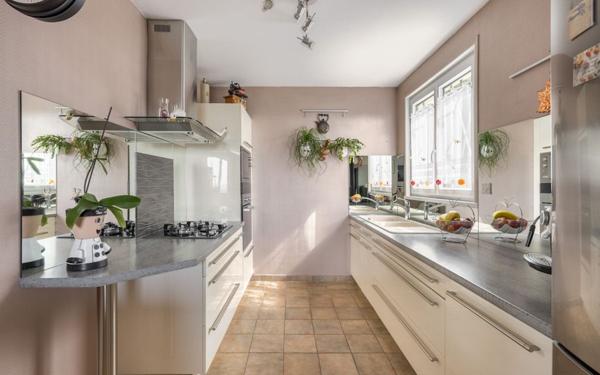 Maison à vendre    7 pièces • 133,71 m2 Rillieux-la-Pape