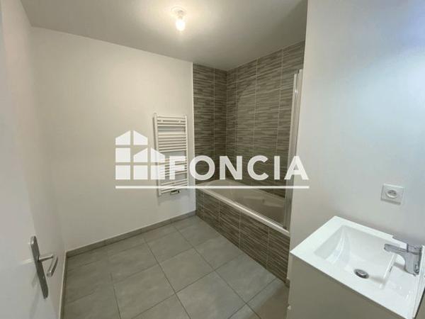 Location Appartement 3 pièces 60.74 m² - 115 ALLEE DES CAMELIAS St Vincent De Tyrosse 40230