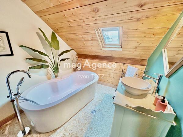Maison à LES SABLES-D'OLONNE, 85100 - 12 pièces 279m²