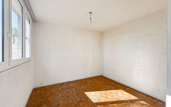 Appartement à vendre    4 pièces • 70 m2 Bondy