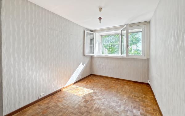 Appartement à vendre    4 pièces • 70 m2 Bondy