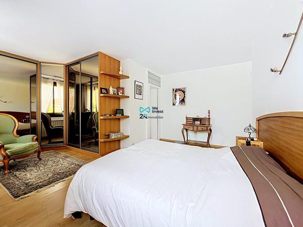 Maison familiale de 280 m² aux multiples possibilités sur une parcelle de 900 m² avec piscine