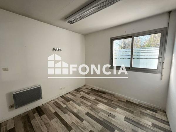 Location Local commercial 9 pièces 120 m² - BOULEVARD RENE BAZIN Challans 85300