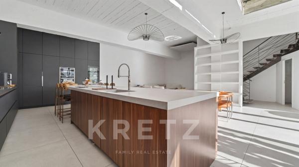 Maison Loft Industriel 190m² Piscine Jacuzzi Pool-House Garage - Nîmes
