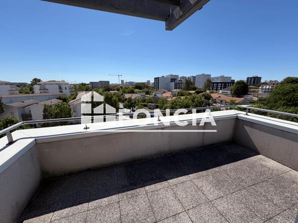 Location Appartement 4 pièces 101.85 m² - 36 RUE LUIS BUNUEL Floirac 33270