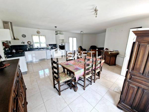 Maison plain-pied 3 chambres avec garage et atelier