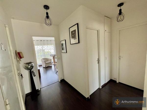 Vente                                                      Appartement
                        
                     2 pièces                      48 m2                     à Clichy-sous-Bois