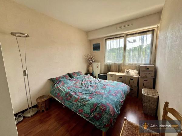 Vente                                                      Appartement
                        
                     2 pièces                      48 m2                     à Clichy-sous-Bois