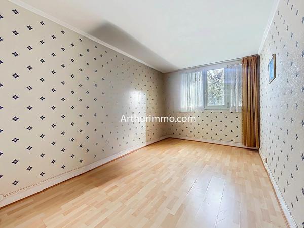 Vente                                                      Appartement
                        
                     3 pièces                      62 m2                     à Bonneuil-sur-Marne