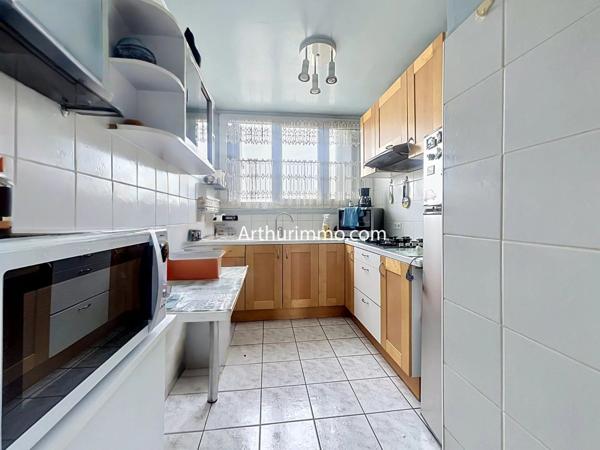 Vente                                                      Appartement
                        
                     3 pièces                      62 m2                     à Bonneuil-sur-Marne