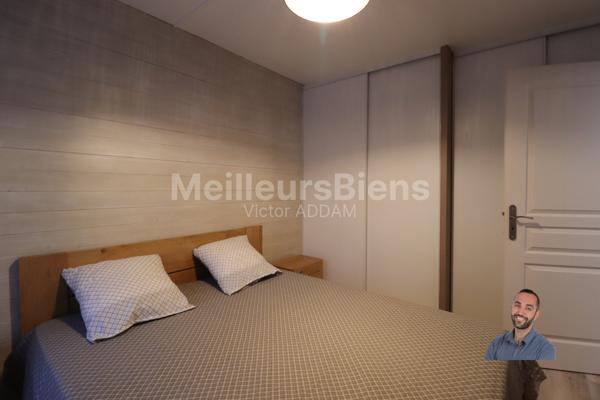 Appartement  chambre séparée avec cour intérieur et parking