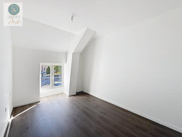 Maison de 5 pièces, refaite à neuf- environ 119 m2 - 2 places de parking + jardin