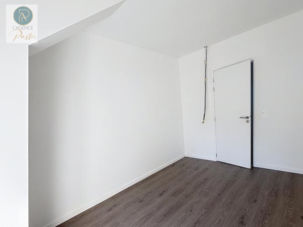 Maison de 5 pièces, refaite à neuf- environ 119 m2 - 2 places de parking + jardin