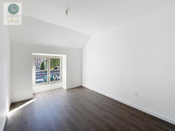 Maison de 5 pièces, refaite à neuf- environ 119 m2 - 2 places de parking + jardin