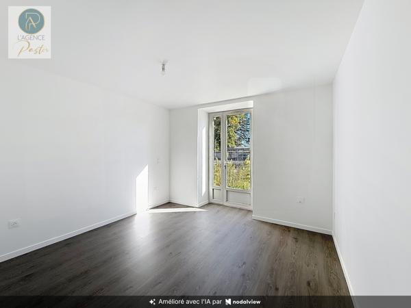 Maison de 5 pièces, refaite à neuf- environ 119 m2 - 2 places de parking + jardin