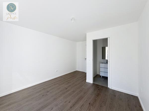 Maison de 5 pièces, refaite à neuf- environ 119 m2 - 2 places de parking + jardin