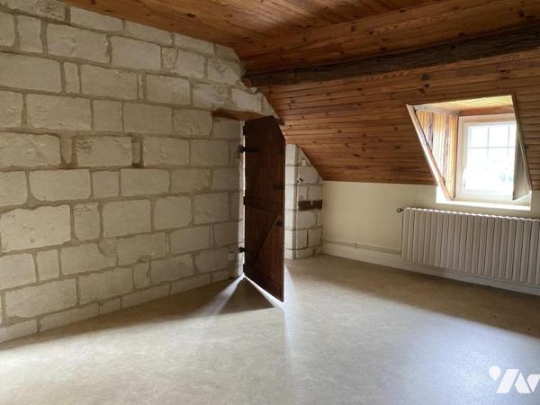 VILLEVEQUES MAISON ANCIENNE