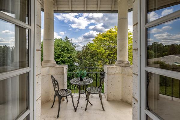 Vente Maison de luxe Neuvic 8 Pièces 268 m²