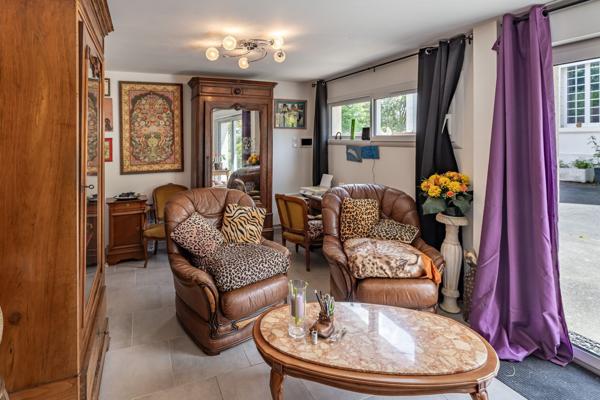 Vente Maison de luxe Neuvic 8 Pièces 268 m²