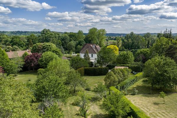 Vente Maison de luxe Neuvic 8 Pièces 268 m²