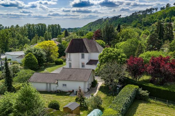 Vente Maison de luxe Neuvic 8 Pièces 268 m²
