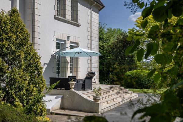 Vente Maison de luxe Neuvic 8 Pièces 268 m²